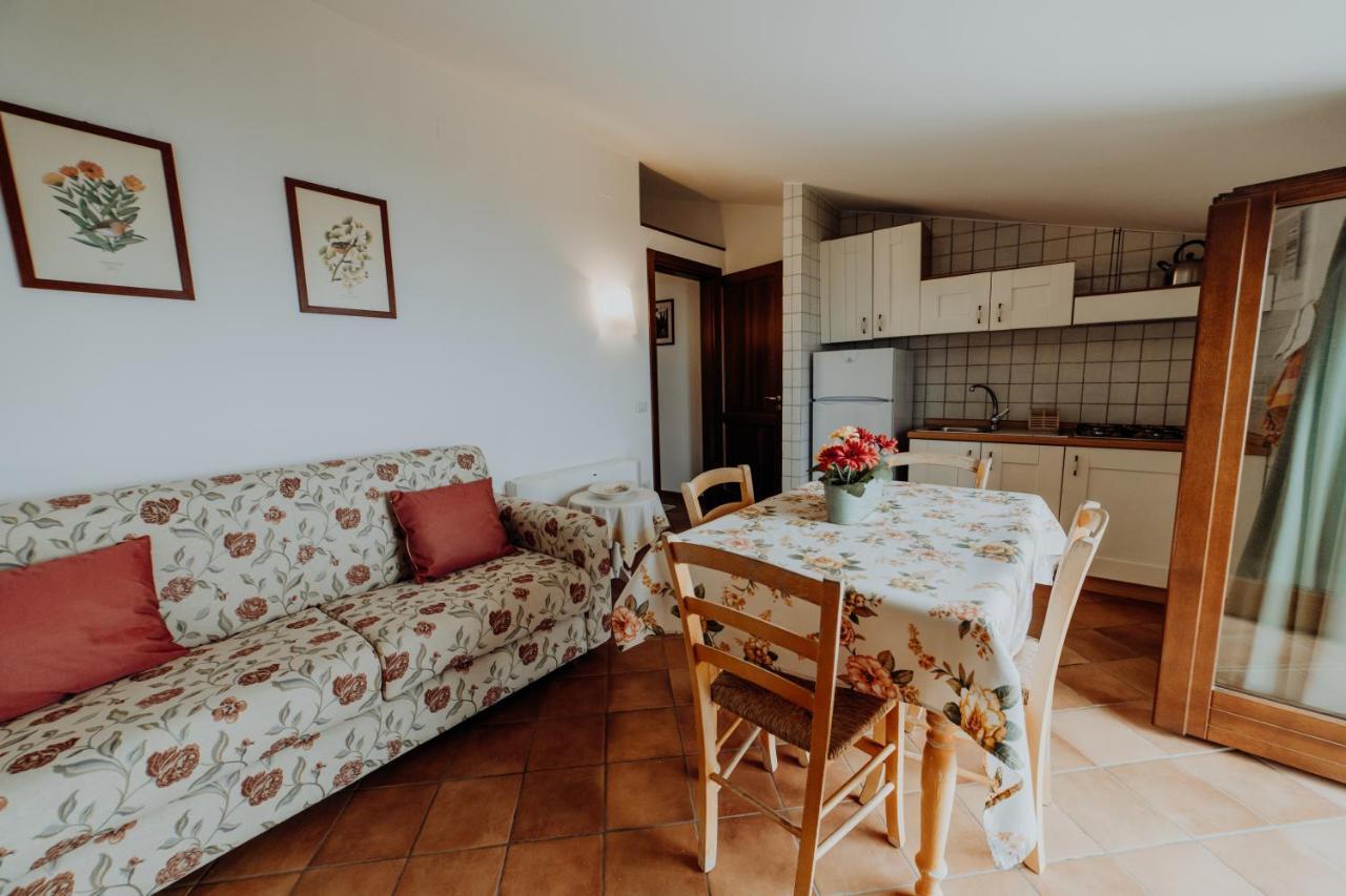 Residenza Golfo Degli Ulivi Aparthotel Caprioli Kültér fotó