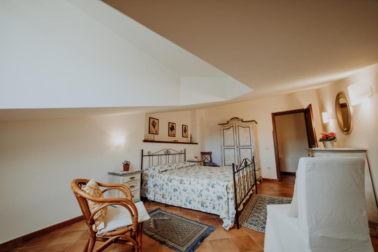 Residenza Golfo Degli Ulivi Aparthotel Caprioli Kültér fotó