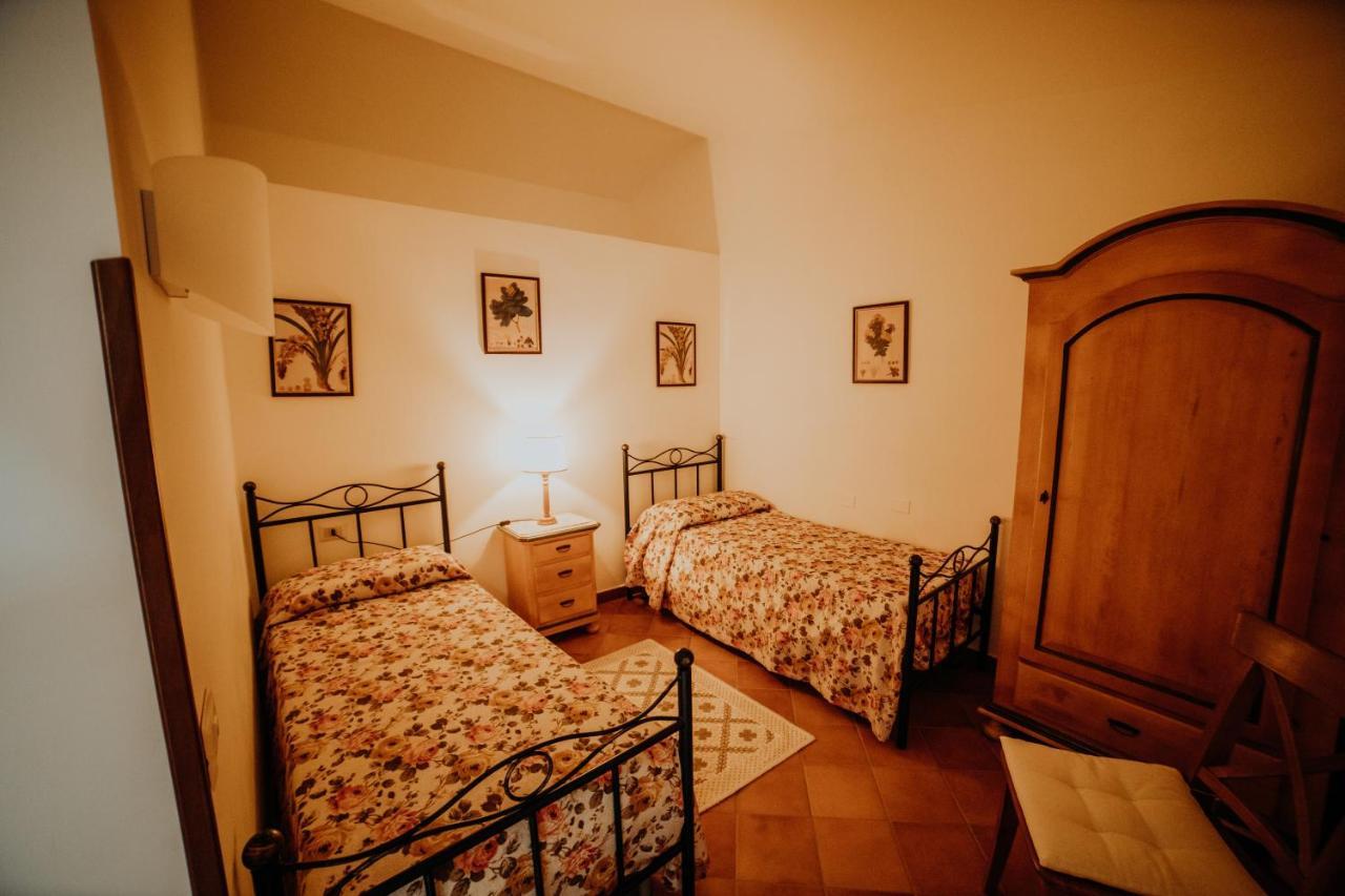 Residenza Golfo Degli Ulivi Aparthotel Caprioli Kültér fotó