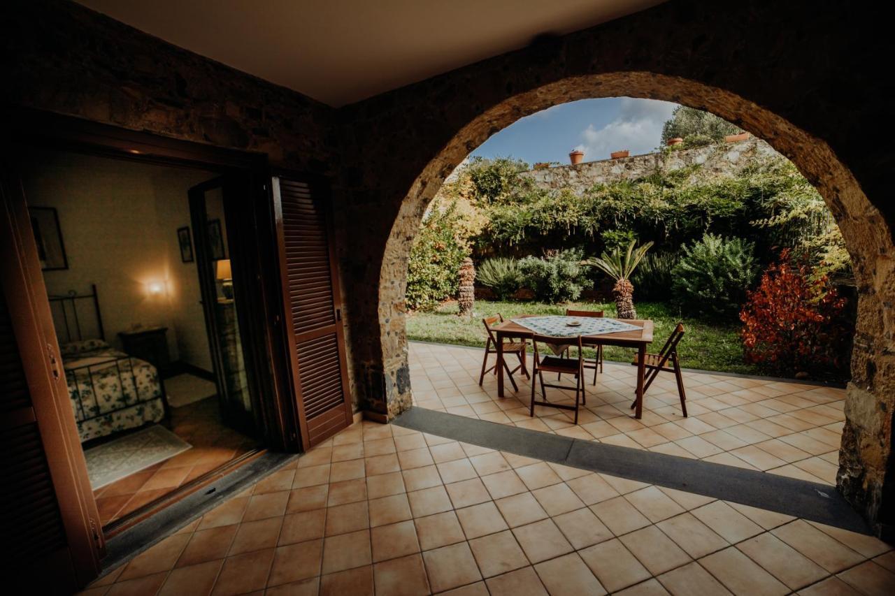 Residenza Golfo Degli Ulivi Aparthotel Caprioli Kültér fotó