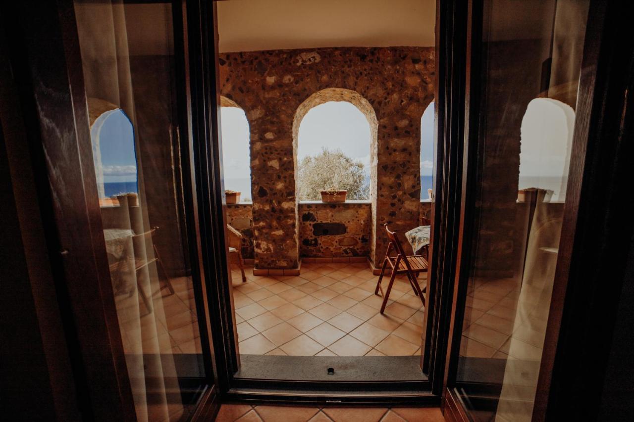 Residenza Golfo Degli Ulivi Aparthotel Caprioli Kültér fotó