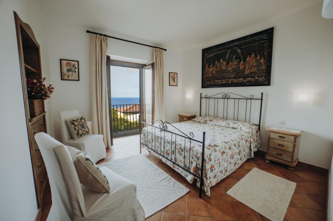 Residenza Golfo Degli Ulivi Aparthotel Caprioli Kültér fotó