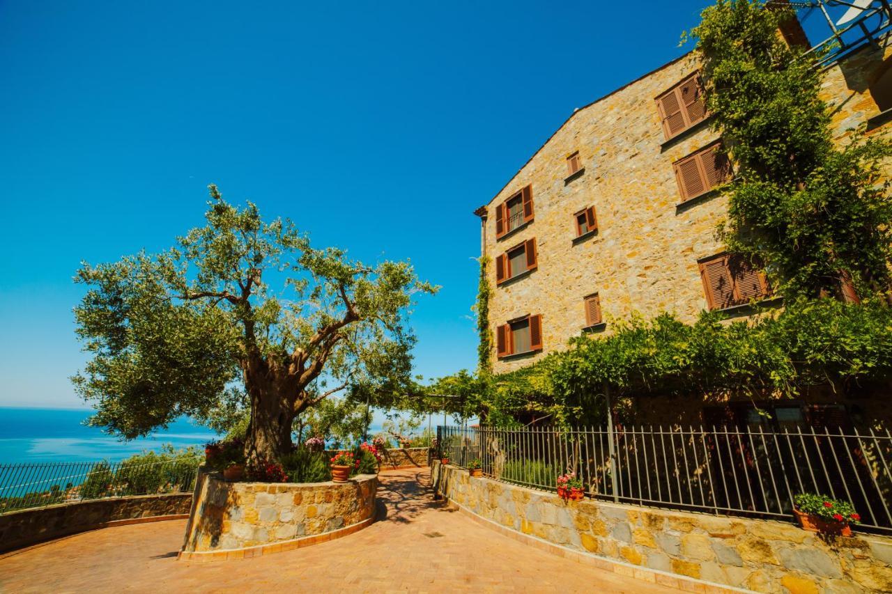 Residenza Golfo Degli Ulivi Aparthotel Caprioli Kültér fotó